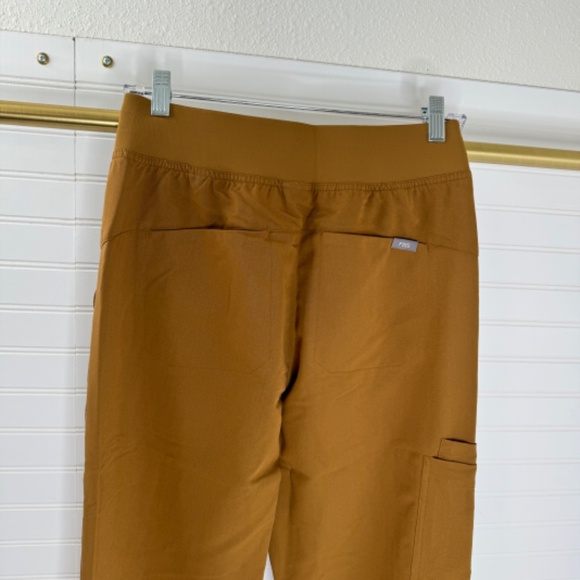 NWT Figs Wide Leg Scrub Pant Earth Limited Edition - Picture 4 of 4